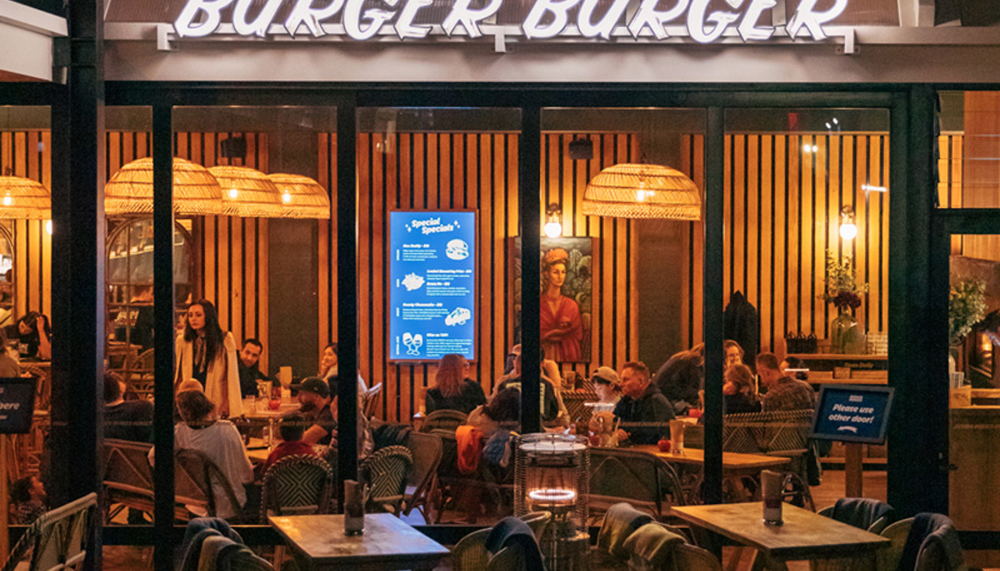 Burger Burger Commercial Bay Image 2